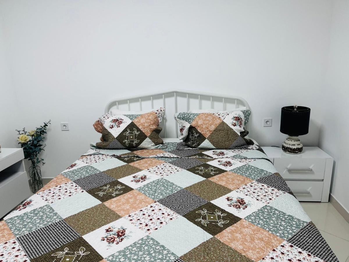 Techas City Center Luxurious Suites & Rooms Praia Exterior photo